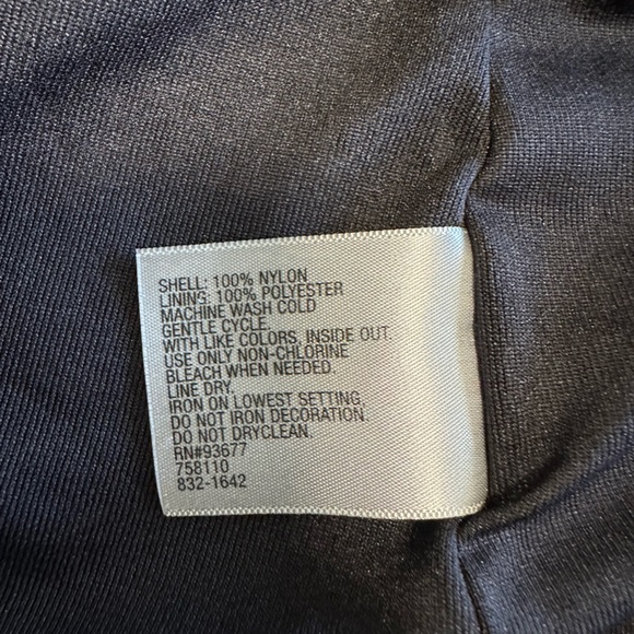 186 Worthington Short Sleeve Blouse - Picture 3 of 4